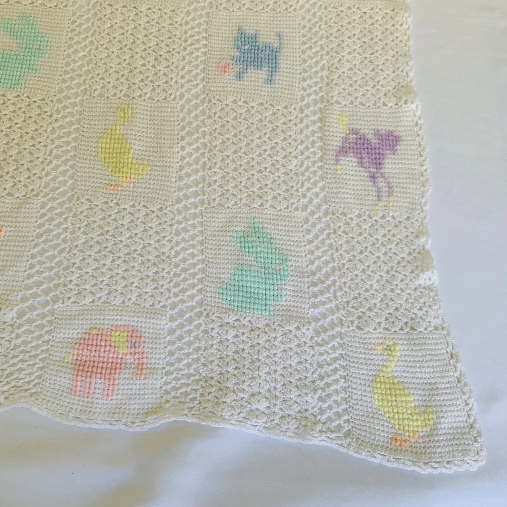Handmade Crochet Baby‎ Blanket Cream Colorful Pastel Animals Shower Gift Nursery